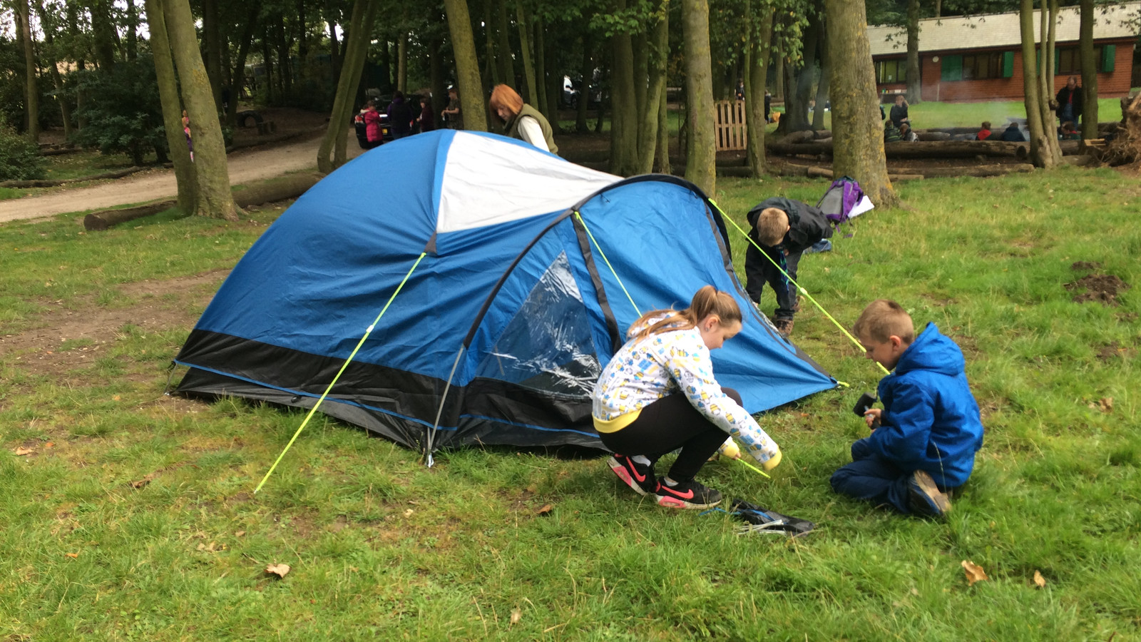 Tent pitching - in a hurry!